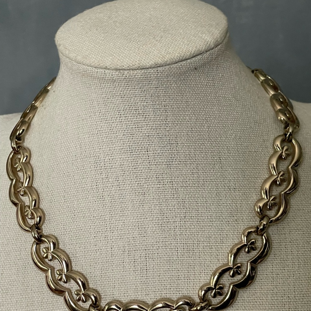 Vintage Monet Signed Gold Tone Link Panel Necklace